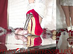 Merry Christmas to everyone from Mistress Elle